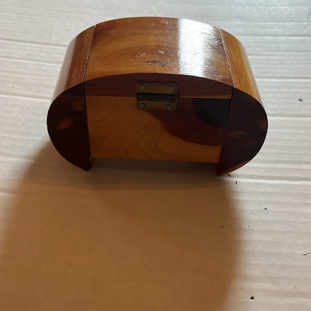 VTG 1950s-wooden trinket box-latch and hinges jewelry box. Kimball, Nebraska.